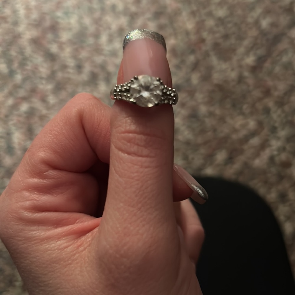 CUBIC ZIRCONIUM RING SET - Picture 3 of 6